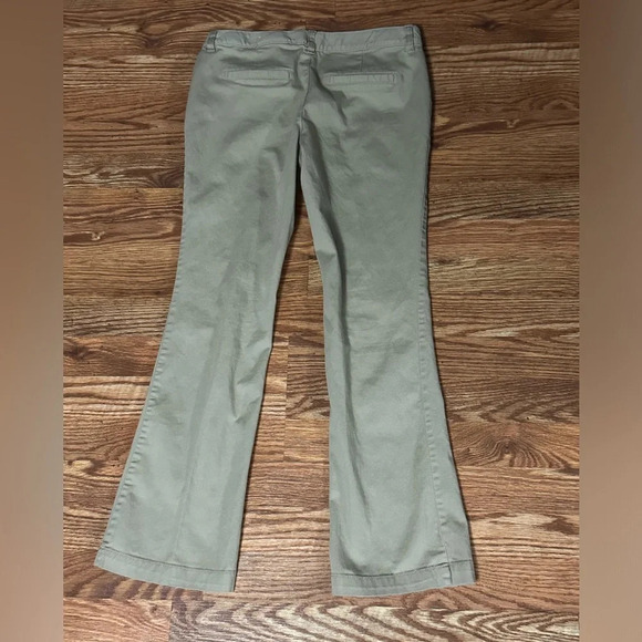 Old Navy khaki pants for girls, size 12 plus - Picture 6 of 7